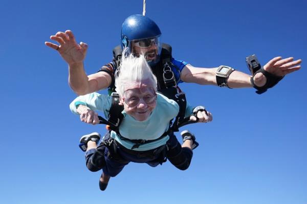 Dorothy Hoffner skydiving