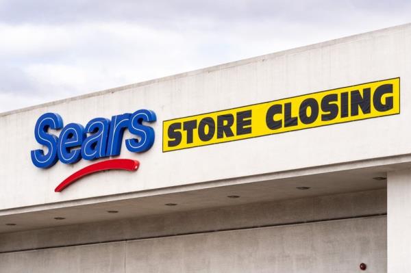 Sears store having its store closing sale